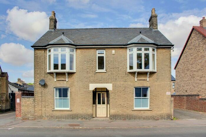 4 Bedroom Detached House To Rent In Huntingdon Street, St Neots, PE19