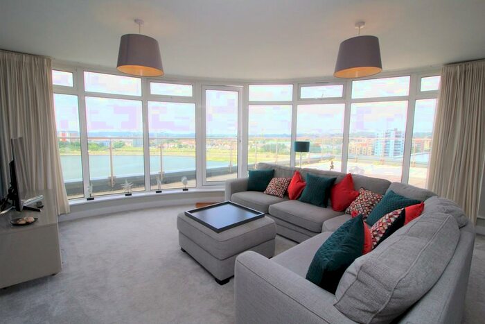 2 Bedroom Apartment To Rent In Lifeboat Quay, Poole, BH15