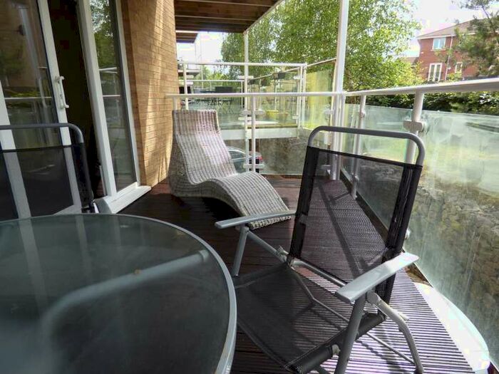 2 Bedroom Apartment To Rent In Foxglove Way, Off New Bedford Road, LU3