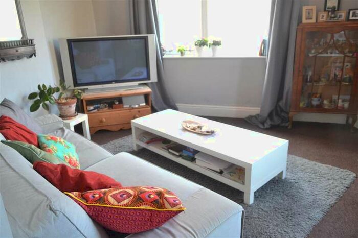 1 Bedroom Flat To Rent In Mina Road, St Werburghs, Bristol, BS2