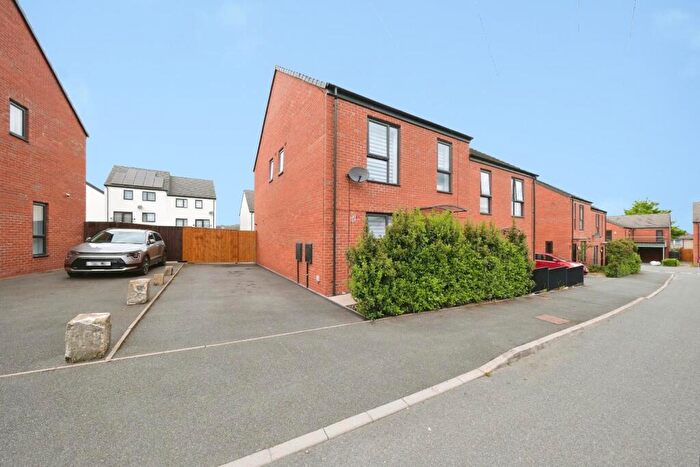 4 Bedroom Semi Detached House For Sale In Falstaff Crescent, Sheffield, S5