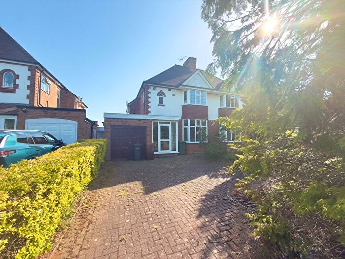 3 Bedroom Property To Rent In Melford Hall Road, Solihull, B91