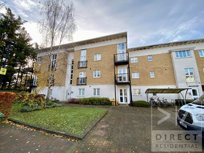 2 Bedroom Flat To Rent In Revere Way, Epsom, KT19