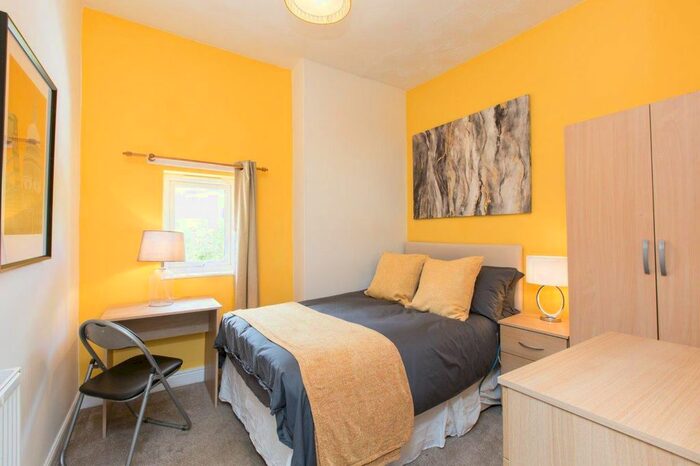 4 Bedroom Property To Rent In Shelton Old Road, Stoke-On-Trent, ST4