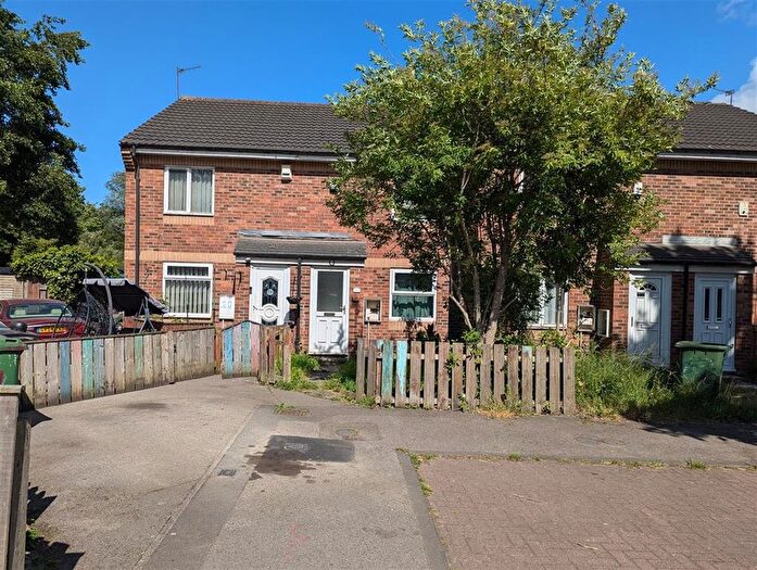 2 Bedroom Terraced House For Sale In Limetrees Close, Middlesbrough, TS2