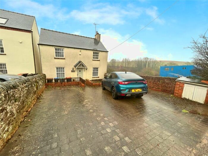 4 Bedroom Detached House To Rent In Main Road, Kirkby-in-Ashfield, Nottingham, Nottinghamshire, NG17