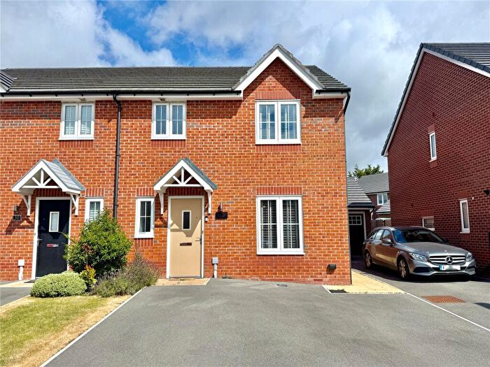 3 Bedroom Semi Detached House For Sale In Evesham Drive, Southport, PR9