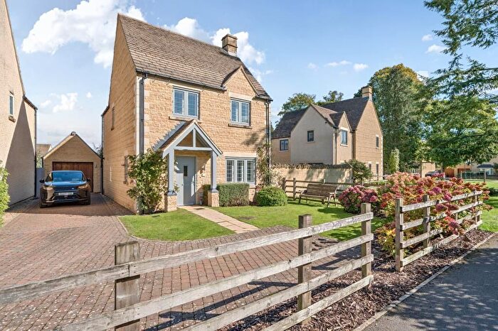 4 Bedroom Detached House For Sale In Upper Rissington, Gloucestershire, GL54