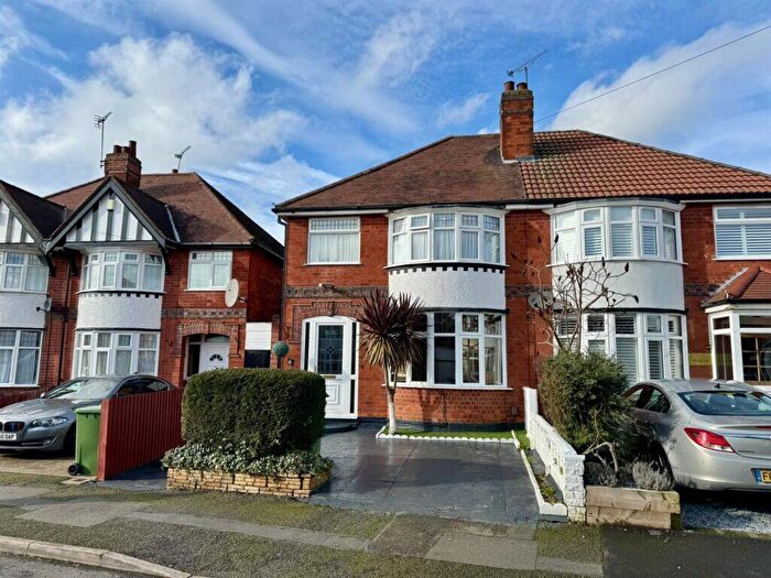 3 Bedroom Semi-Detached House For Sale In Francis Avenue, Leicester, LE3