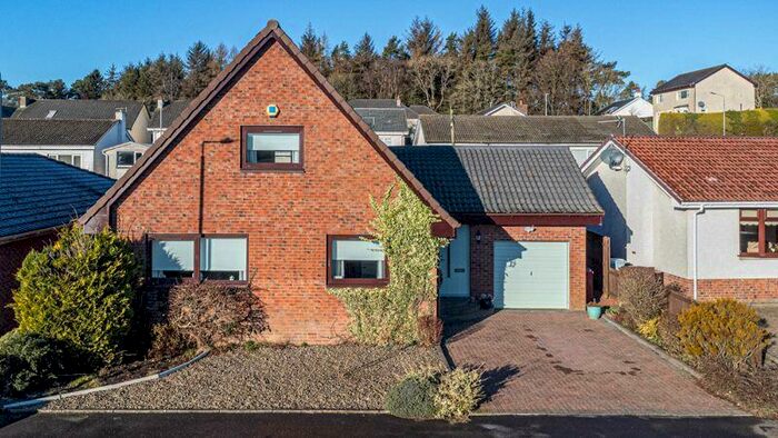 4 Bedroom Detached House For Sale In Loch Avenue, Carluke, ML8