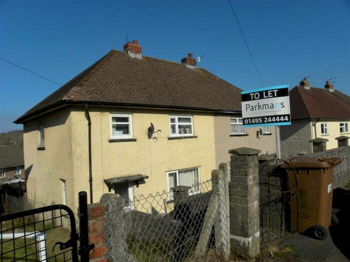 3 Bedroom Property To Rent In Highland Crescent, Pontllanfraith, Blackwood, NP12