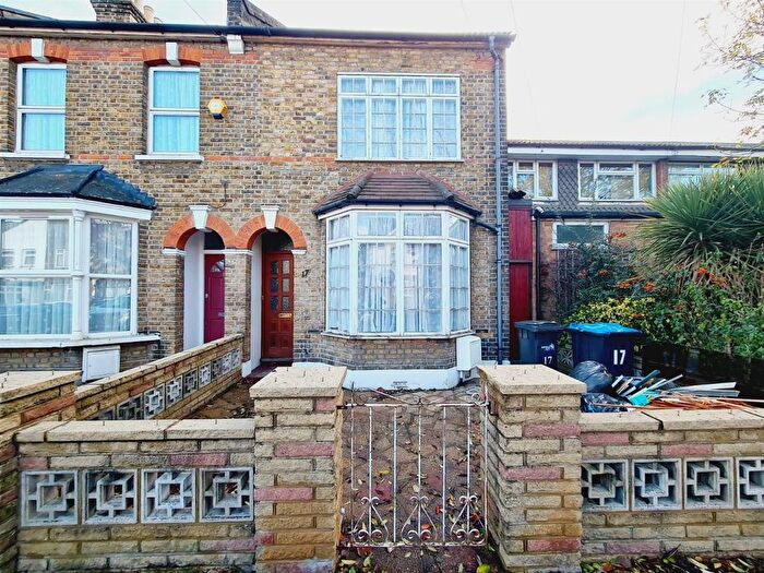 4 Bedroom Property To Rent In Albany Road, Enfield, EN3