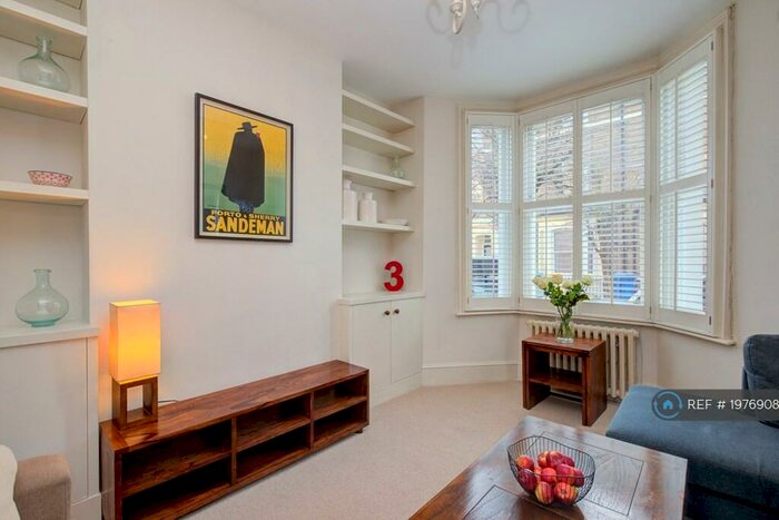 1 Bedroom Flat To Rent In Charleston Street, London, SE17