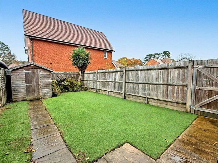 4 Bedroom End Of Terrace House To Rent In Houghton Way, Hellingly, Hailsham, East Sussex, BN27