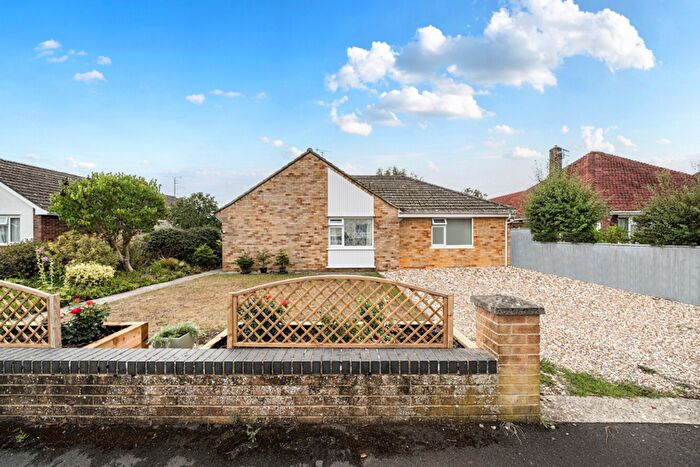 4 Bedroom Detached Bungalow For Sale In Ringsbury Close, Purton, Purton, SN5