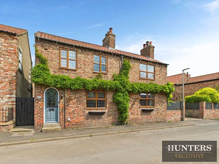 4 Bedroom Detached House For Sale In Foston Lane, North Frodingham, Driffield, YO25