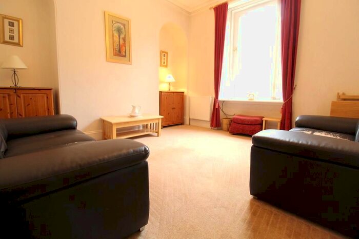 1 Bedroom Flat To Rent In Northfield Place, First Left, AB25