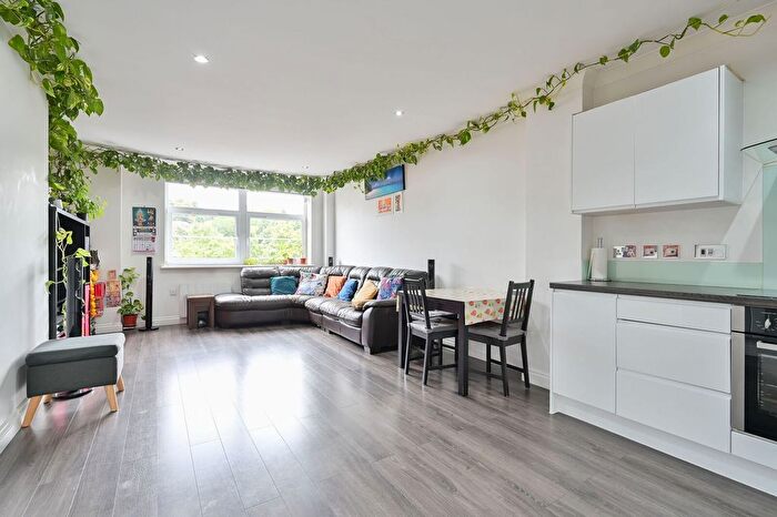 2 Bedroom Flat For Sale In Northolt Road, Harrow, HA2