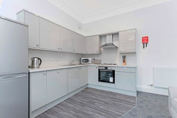 3 Bedroom Flat To Rent In Montpelier Park, Bruntsfield, Edinburgh, EH10