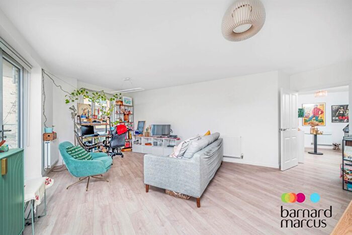 2 Bedroom Apartment To Rent In Coxwell Boulevard, London, NW9