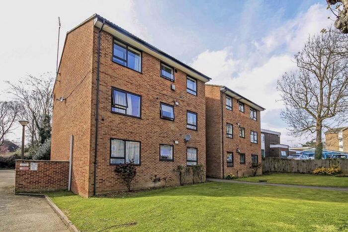 1 Bedroom Flat To Rent In Ewell Road, Surbiton, KT6