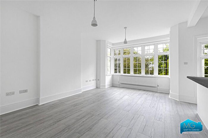2 Bedroom Apartment To Rent In East End Road, East Finchley, London, N2