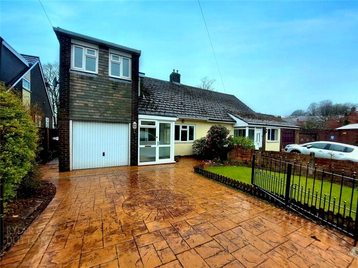 4 Bedroom Semi-Detached House To Rent In Berry Street, Greenfield, Saddleworth, OL3