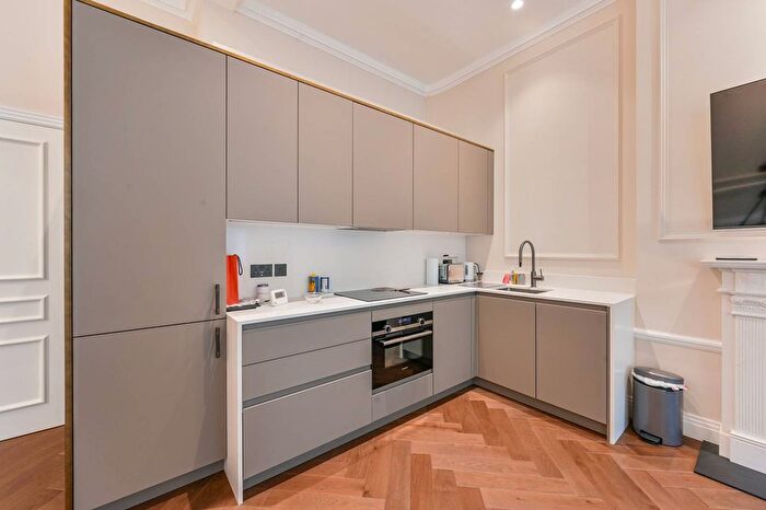 1 Bedroom Flat To Rent In Gloucester Place, Marylebone, London, W1U