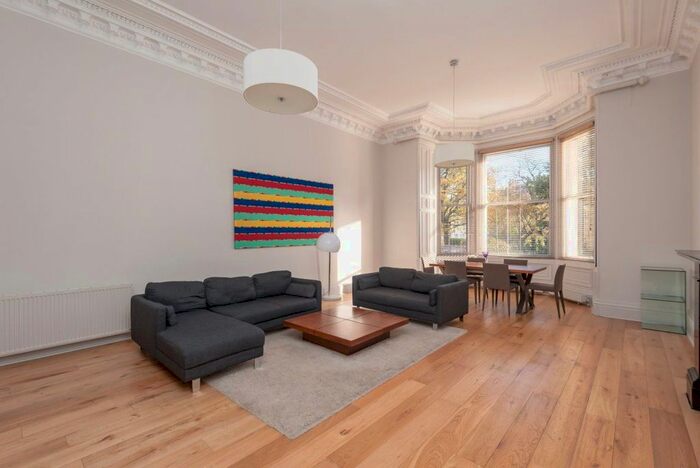 2 Bedroom Flat To Rent In Grosvenor Crescent, Edinburgh, EH12