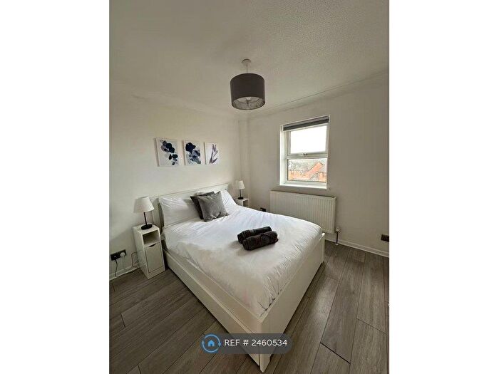 5 Bedroom End Terrace House To Rent In Cleevelands Drive, Cheltenham, GL50