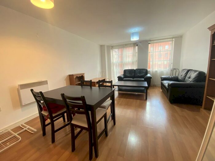 2 Bedroom Apartment To Rent In Quadrangle, Lower Ormond Street, M1