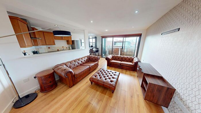 2 Bedroom Flat To Rent In Back Colquitt Street, Liverpool, L1