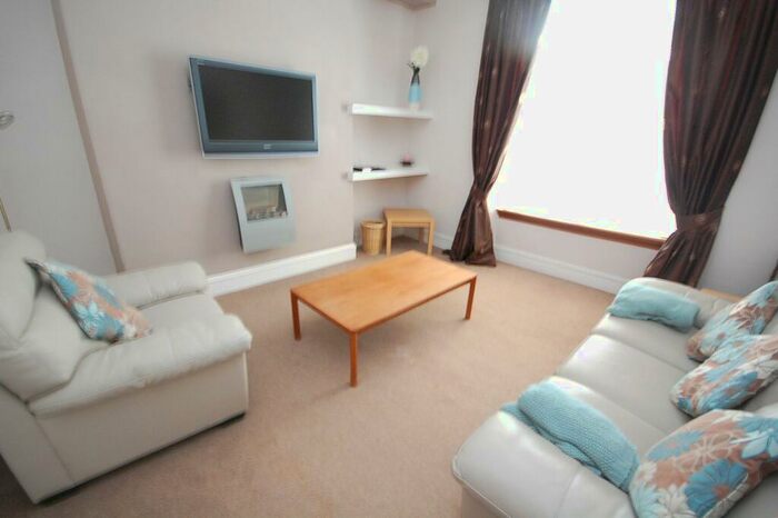 1 Bedroom Flat To Rent In Chapel Street, City Centre, Aberdeen, AB10