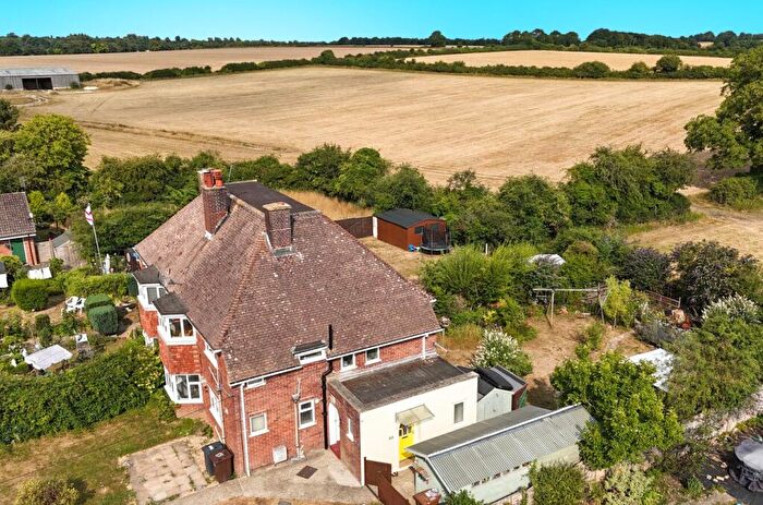 3 Bedroom Maisonette For Sale In The Crescent, Goodworth Clatford, Andover, SP11
