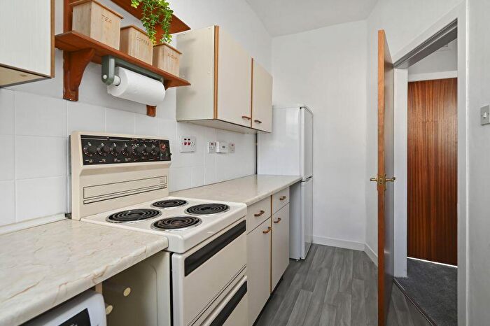 1 Bedroom Flat For Sale In / Dalmeny Street, Leith, Edinburgh, EH6