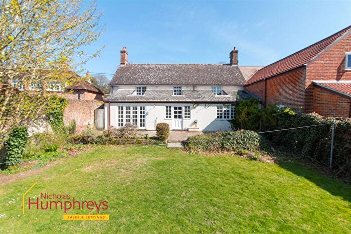 4 Bedroom Semi-Detached House For Sale In Gussage All Saints, BH21