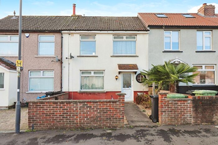 3 Bedroom Terraced House For Sale In Tenth Avenue, Bristol, BS7