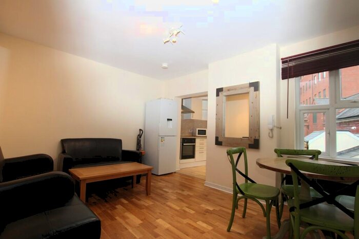 1 Bedroom Apartment To Rent In Bed Available In Bed Flat Share, Long Row, Nottingham, NG1