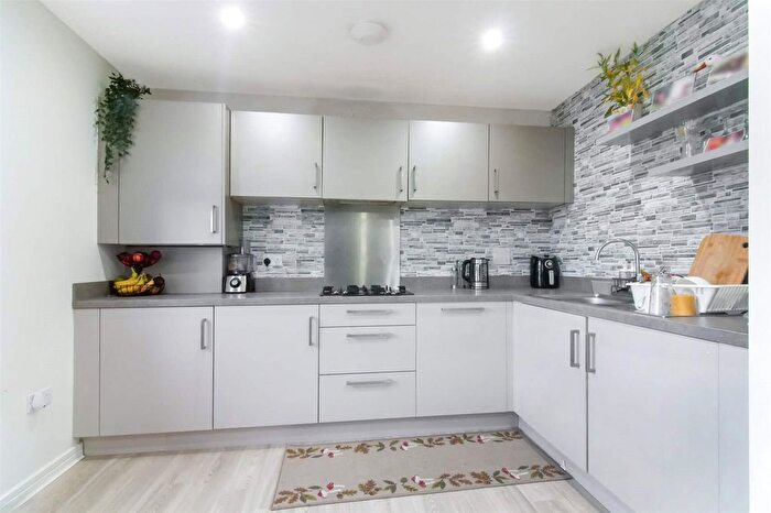 2 Bedroom Flat For Sale In Granton Court, Glasgow, Glasgow City, G5