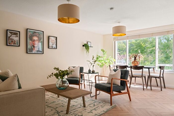 2 Bedroom Flat For Sale In Bellevue Crescent, Clifton, Bristol, BS8