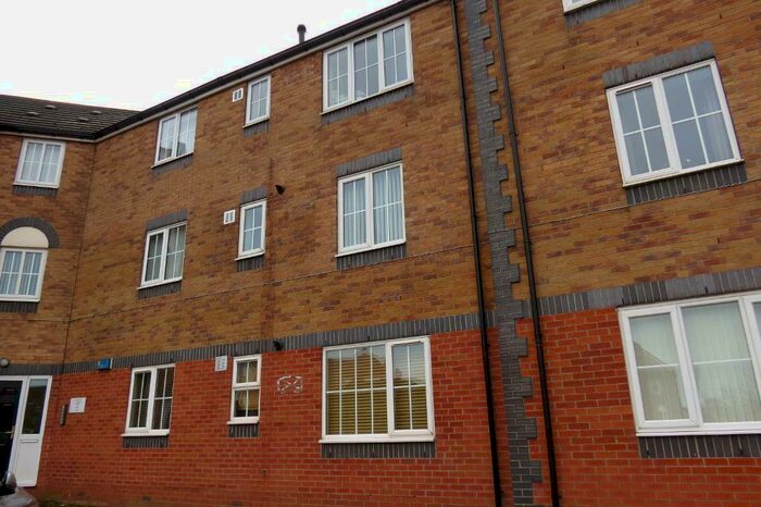 2 Bedroom Flat To Rent In Lancelot Court, Hull, HU9