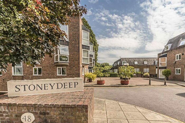 2 Bedroom Flat To Rent In Twickenham Road, Teddington, TW11