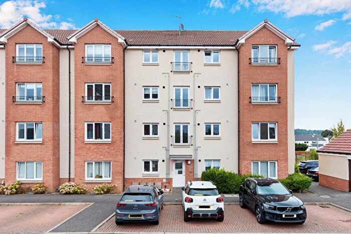 2 Bedroom Flat For Sale In / Torwood Crescent, Corstorphine, Edinburgh, EH12