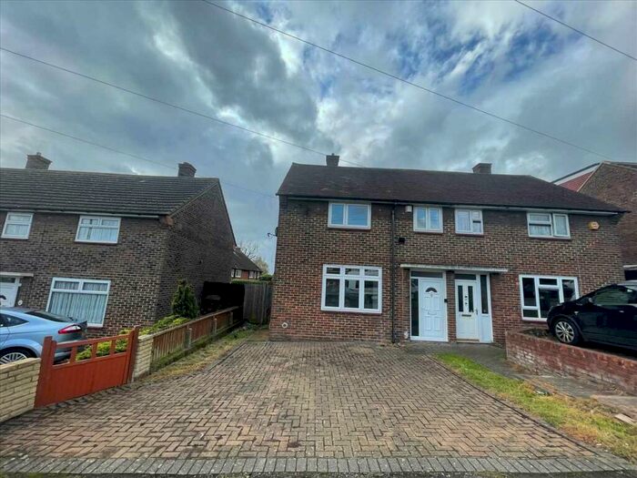 2 Bedroom Semi-Detached House To Rent In Please Email Only - Do Not Call To Book In. We Are Awaiting Access Info From The Tenants.Dulverton Road, Romford, Rom..., RM3