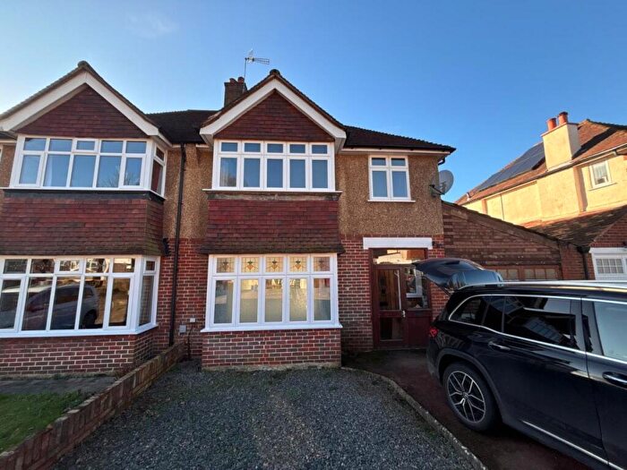 3 Bedroom Semi Detached House To Rent In Chanctonbury Chase, Redhill, RH1