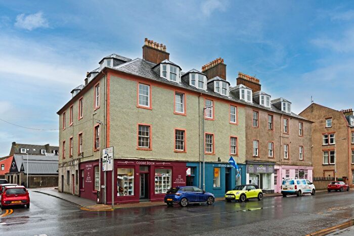 3 Bedroom Flat For Sale In Main Street, Argyll And Bute, Campbeltown, PA28