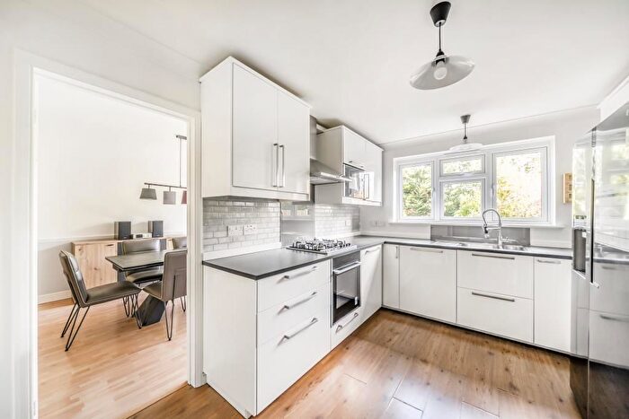 4 Bedroom Detached House For Sale In Woking, Surrey, GU21