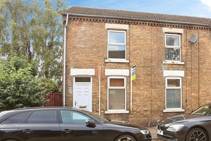 2 Bedroom End Of Terrace House For Sale In Clarence Road, Peterborough, PE1