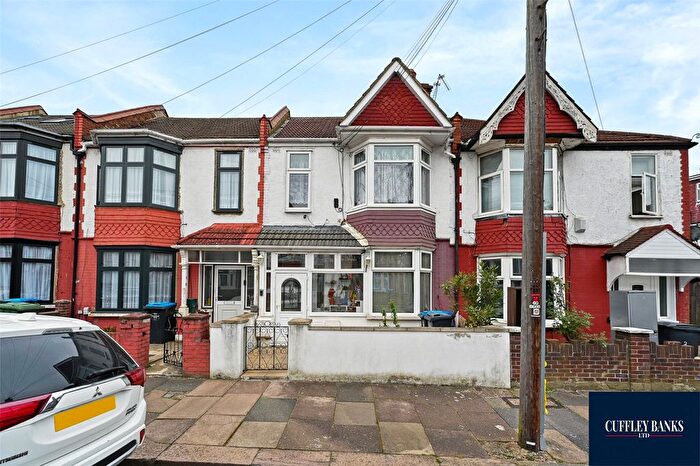 4 Bedroom Terraced House For Sale In Westbury Avenue, Wembley, Middlesex, HA0