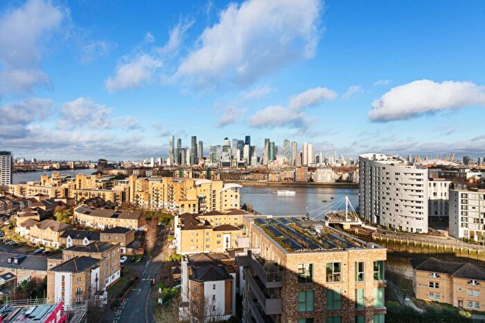 3 Bedroom Flat For Sale In Dancers Way London, SE8